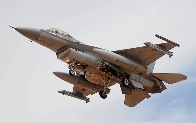 Romanian Air Force F-16 fighter jet