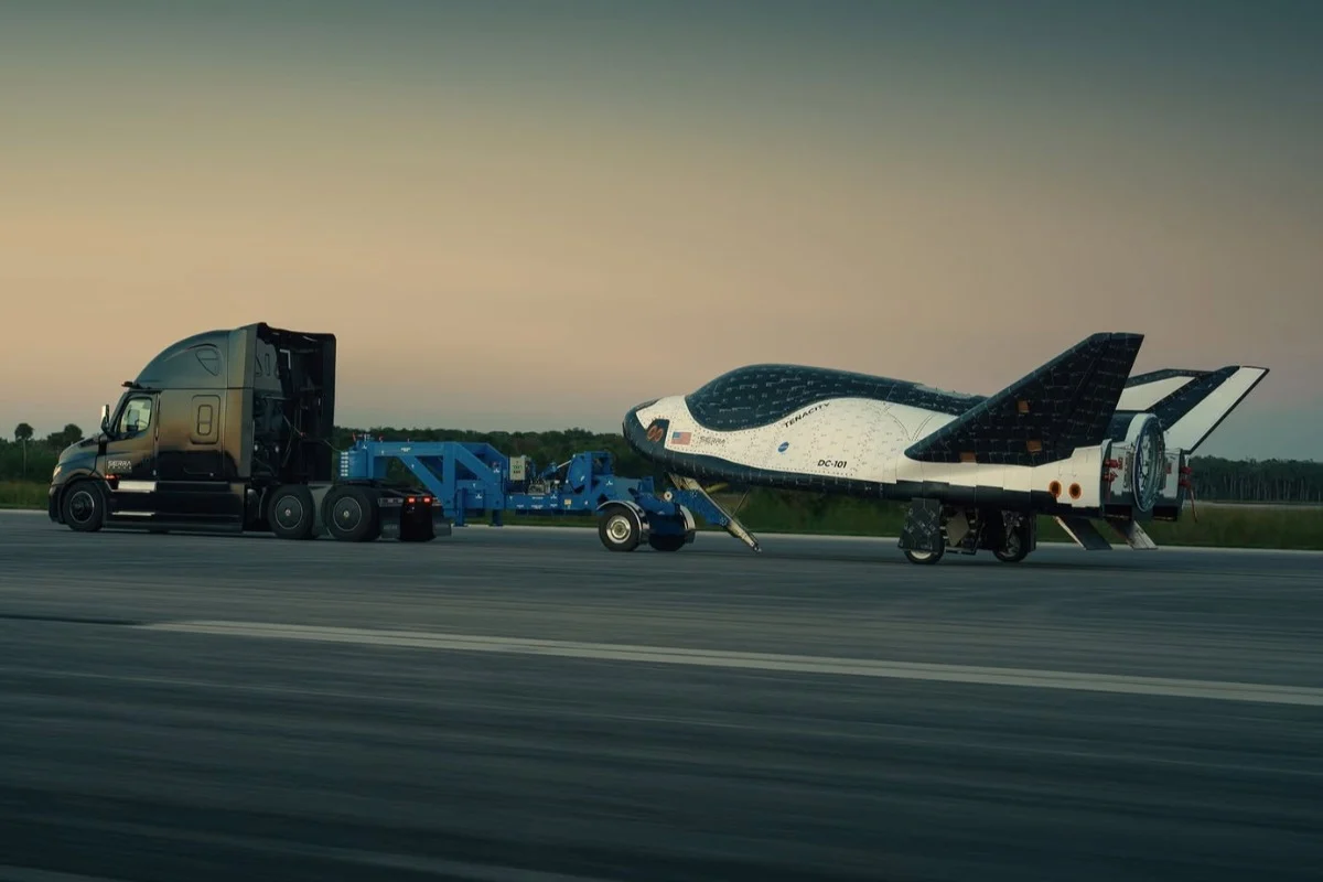 First flight of Dream Chaser spaceplane to combine defense and commercial cargo