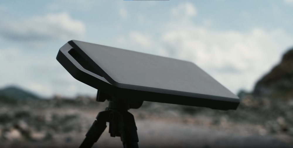 Visualization of the ICEYE and Nokia satellite communications system terminal.